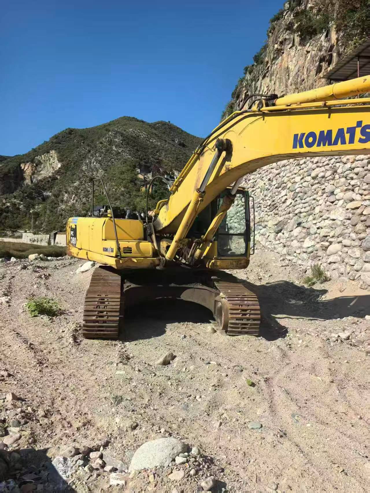 Buy Komatsu PC300-7 Used Excavator / 4