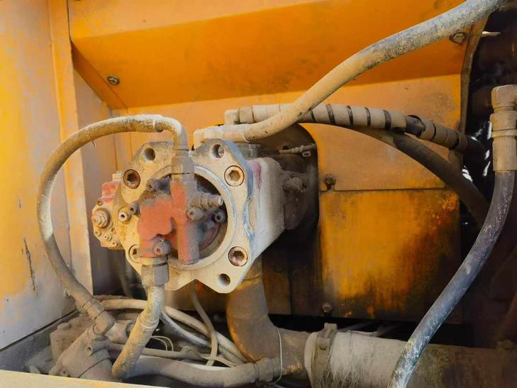 Buy Hyundai R215-7 Used Excavator / 1