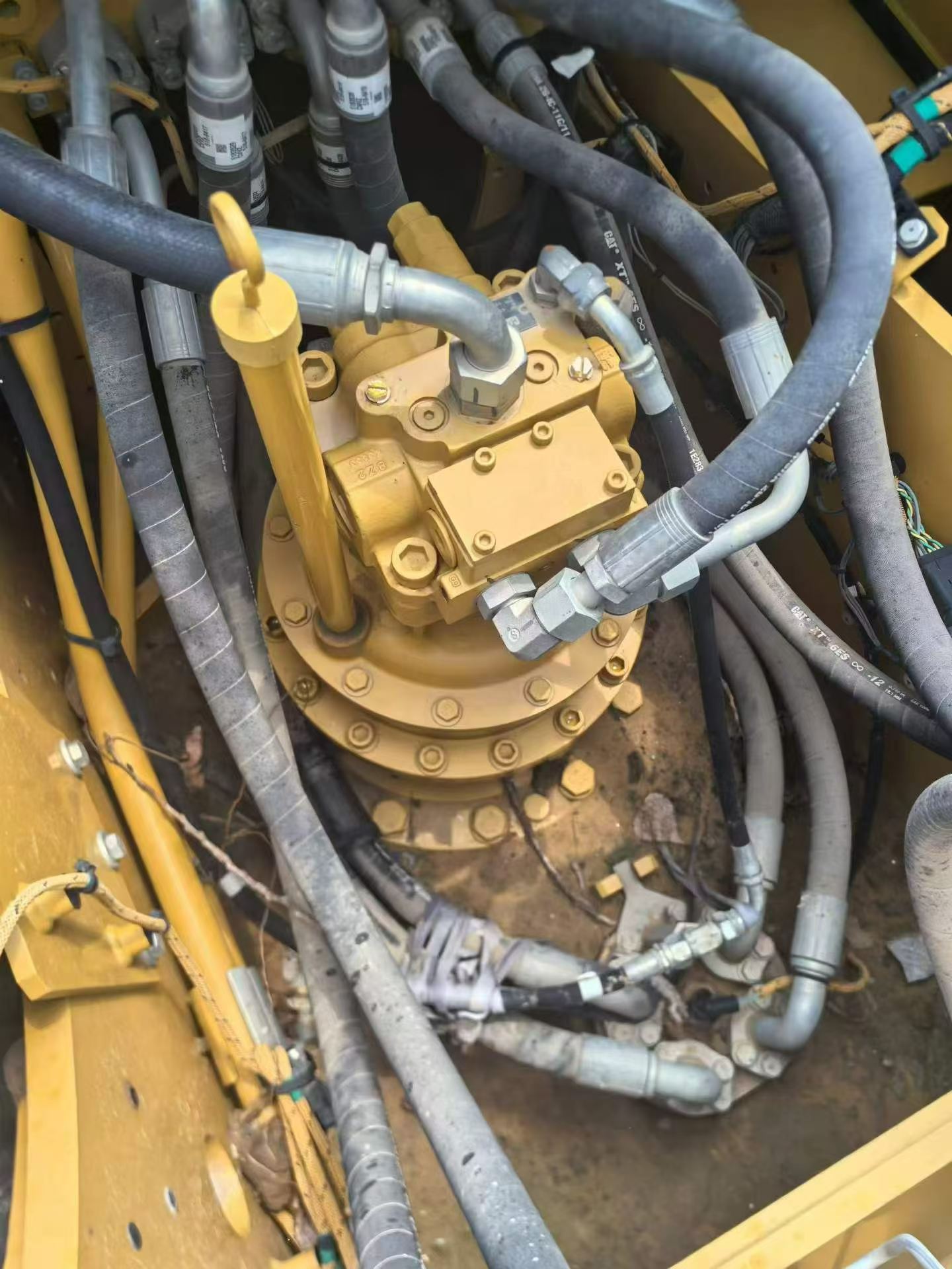 Buy Caterpillar 323 Used Excavator / 7