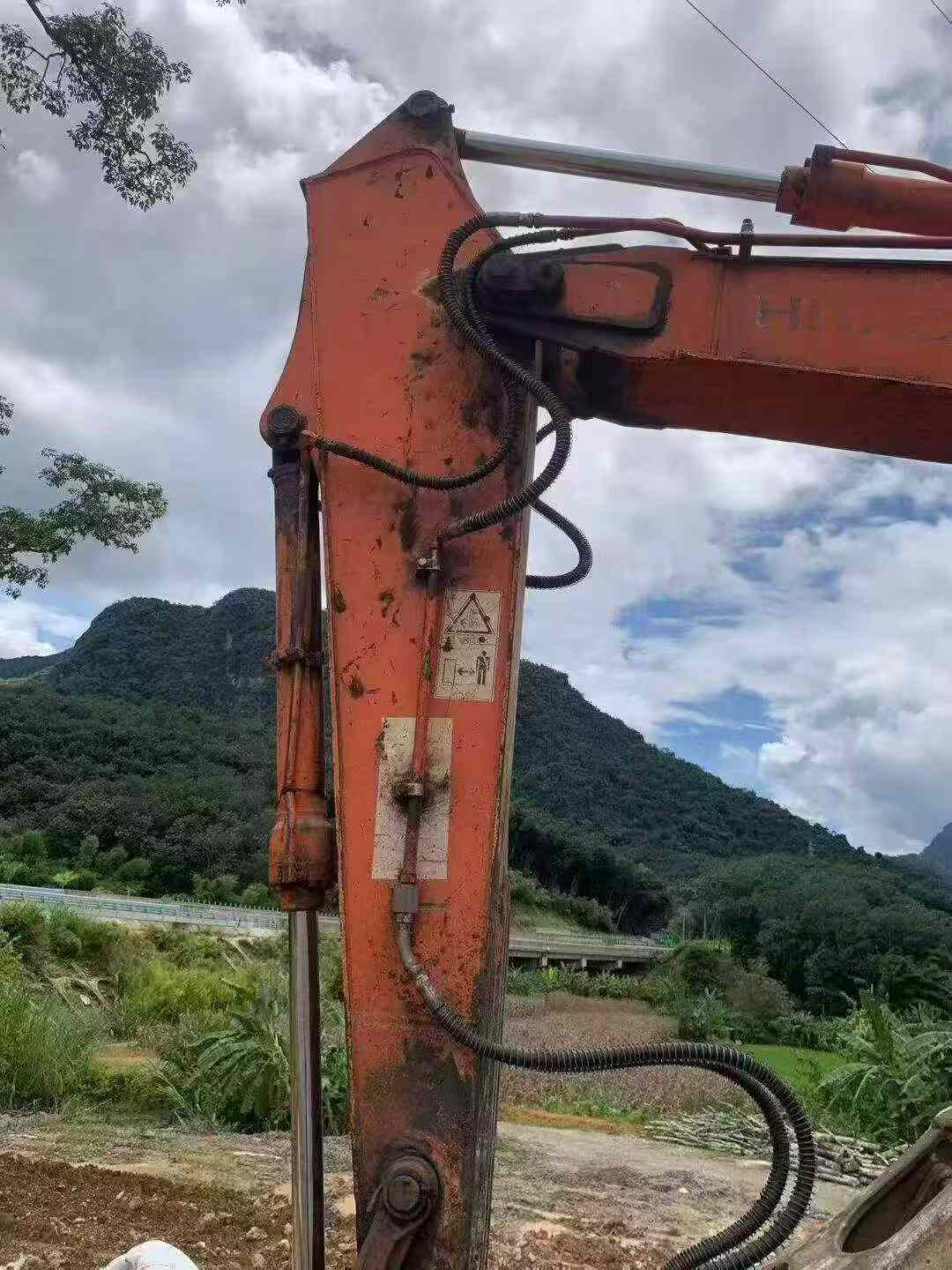 Buy Hitachi EX200 Used Excavator / 5