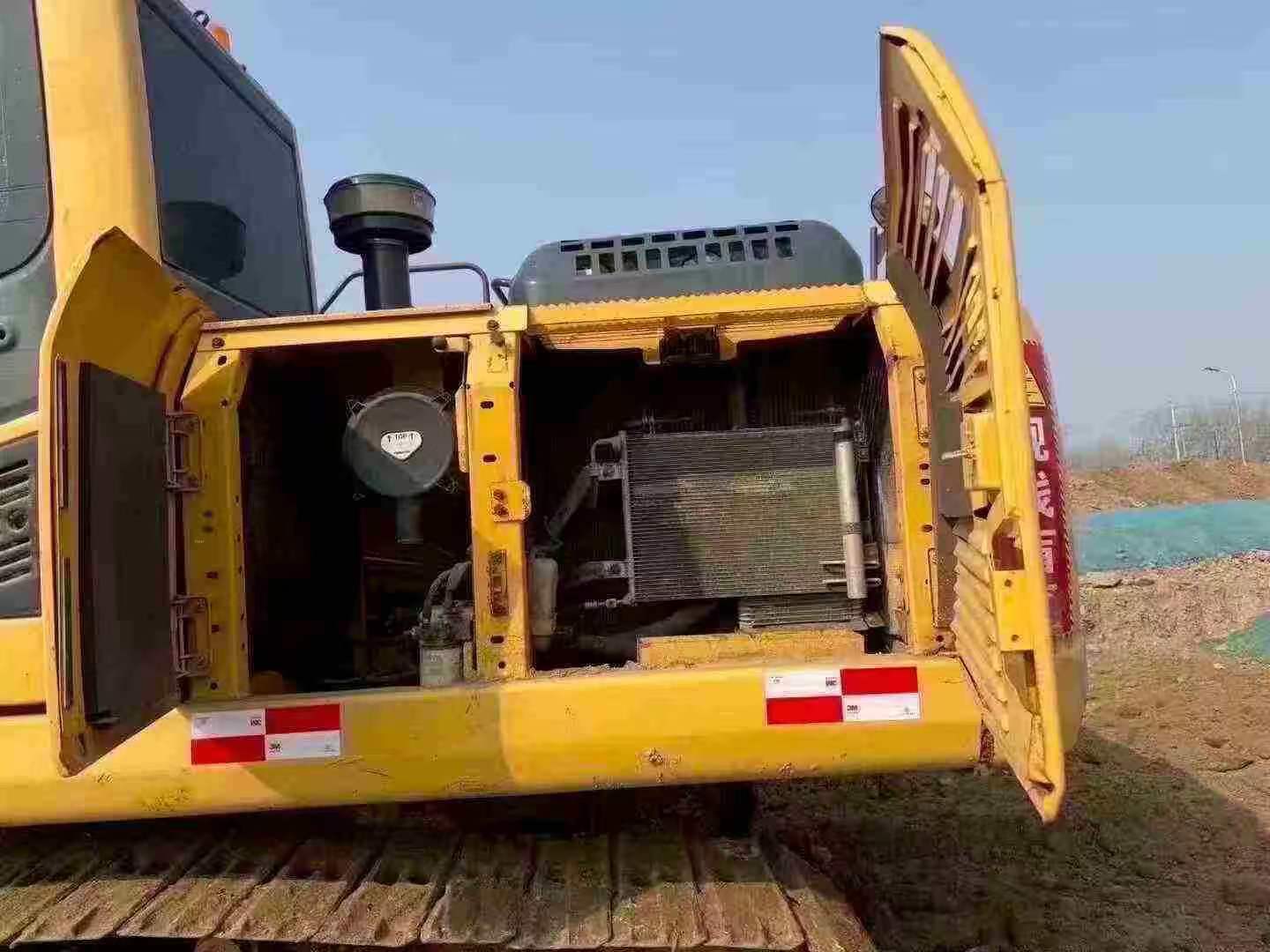 Buy Komatsu PC200 Used Excavator / 4