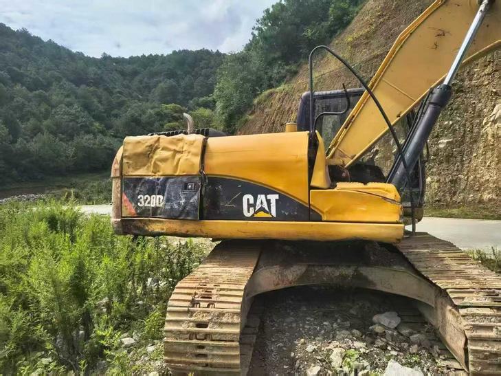 Buy Caterpillar 320D Used Excavator / 1