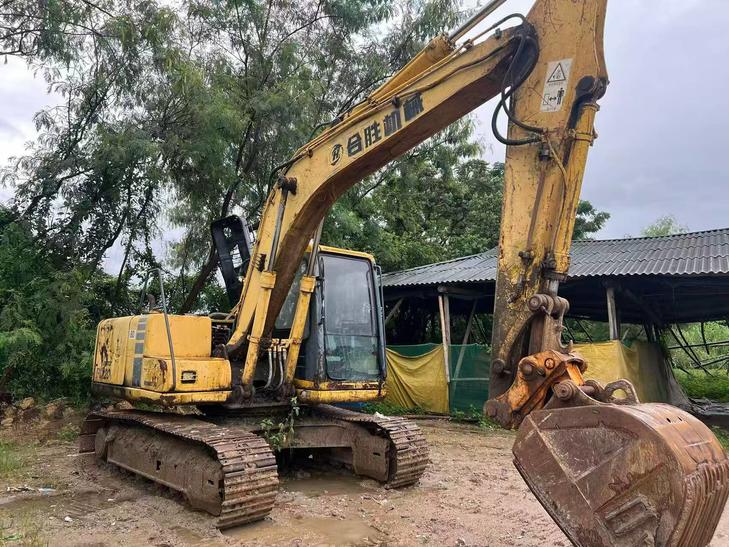 Buy Komatsu PC120-6E Used Excavator / 1