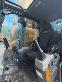 Buy XCMG Used Excavator / 4 Buy XCMG Used Excavator / 4