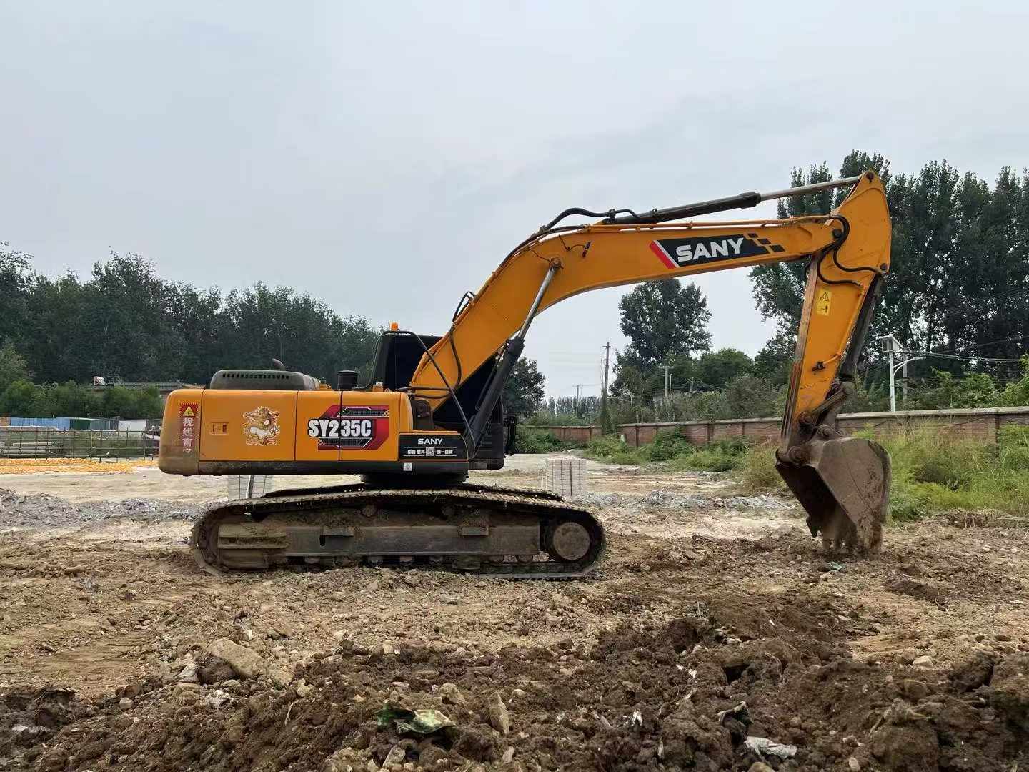 Buy Sany SY235C Used Excavator / 2