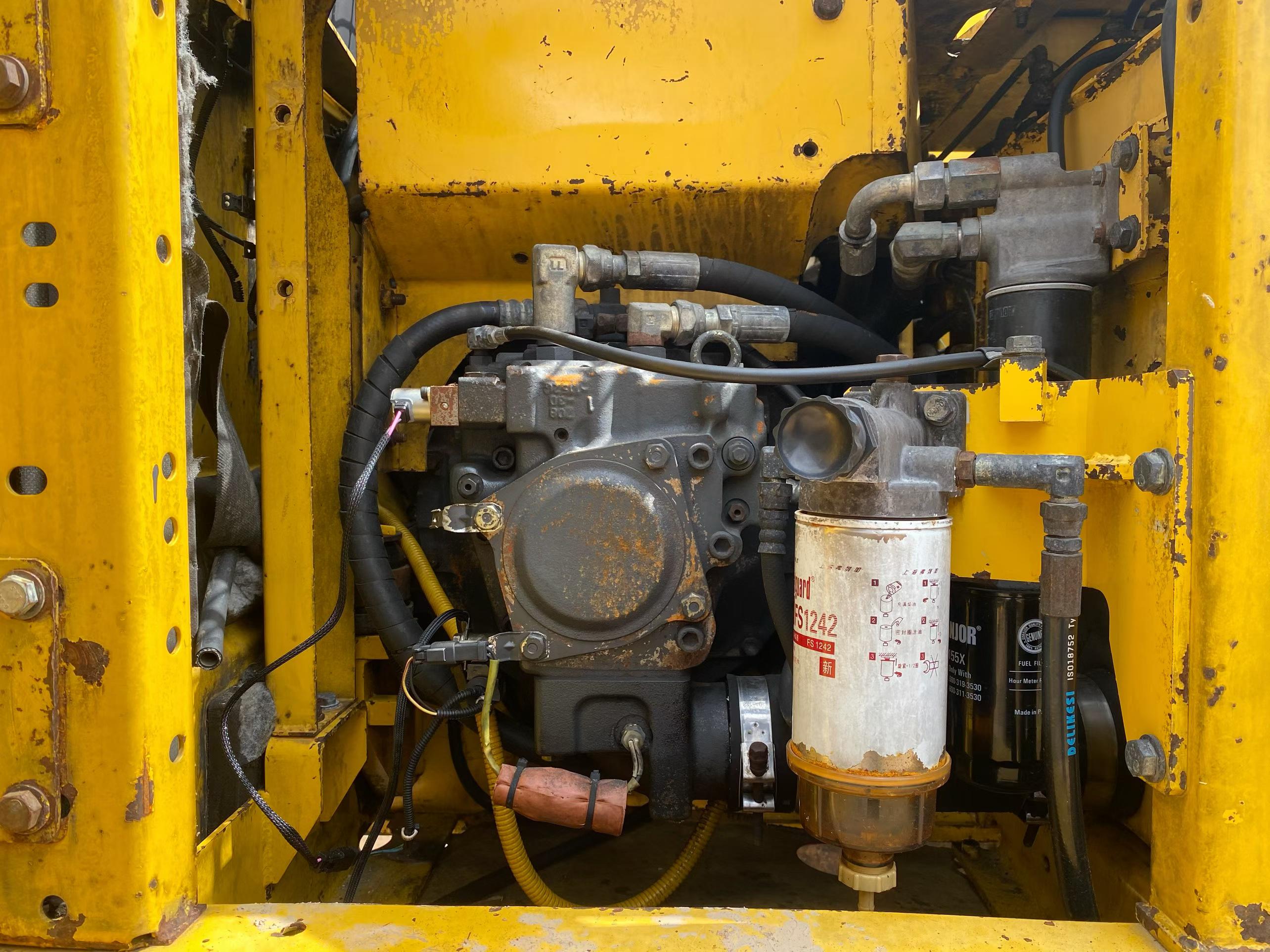 Buy Komatsu PC120-8 Used Excavator / 6