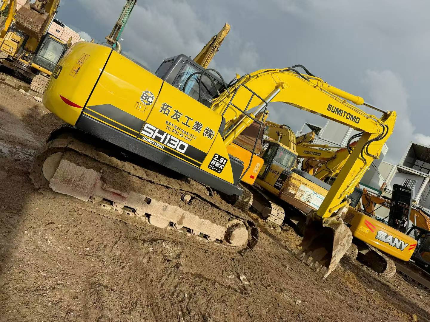 Buy Sumitomo SH130-3 Used Excavator / 2