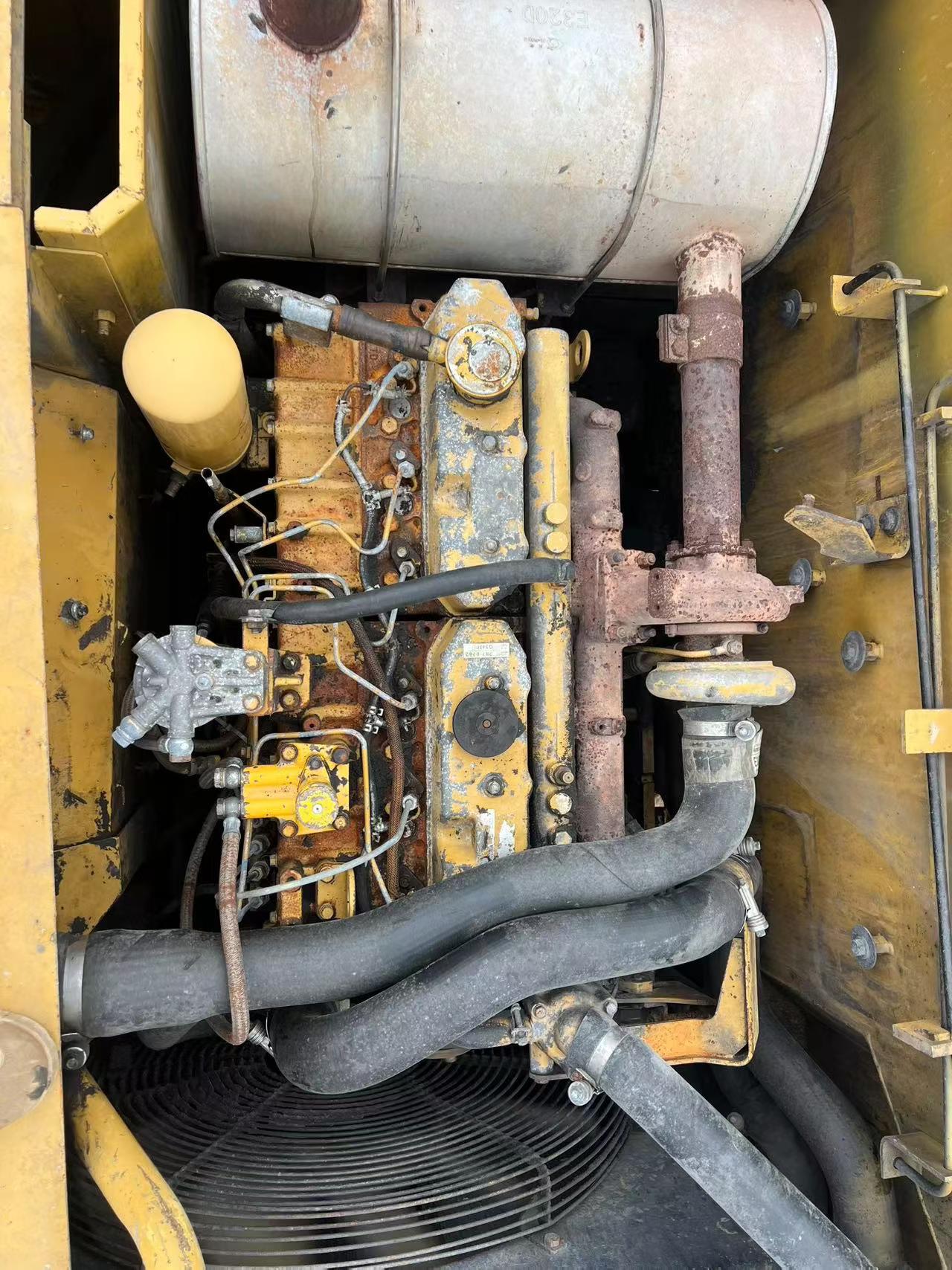 Buy Caterpillar 320D Used Excavator / 8