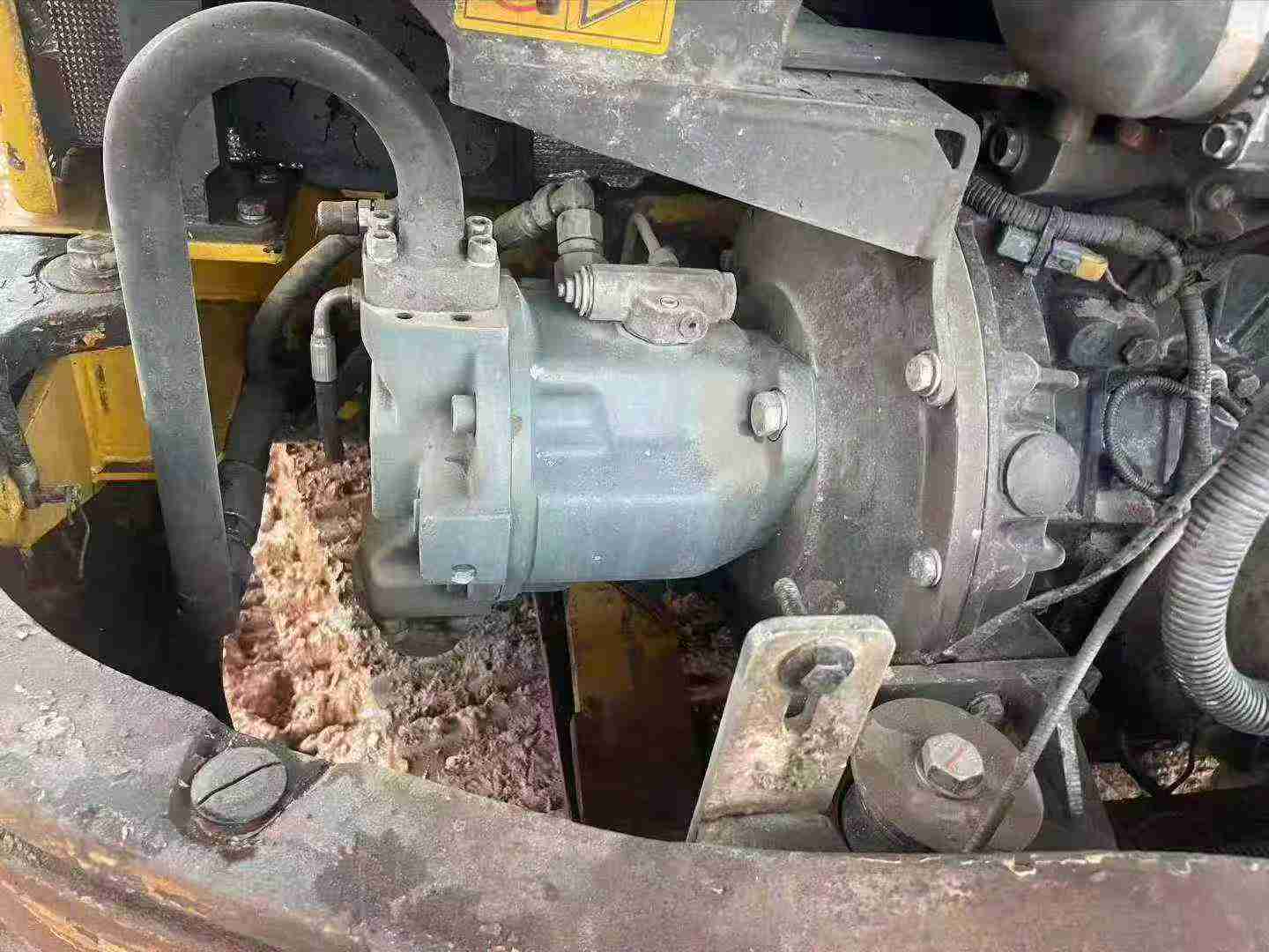 Buy XCMG LW60G Used Excavator / 8