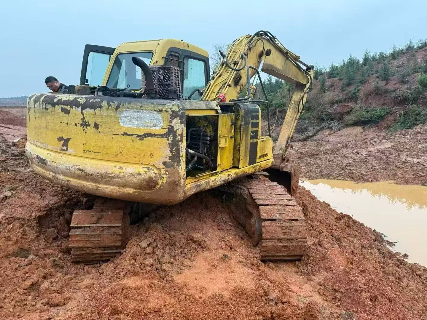 Buy Komatsu PC120-6 Used Excavator / 7