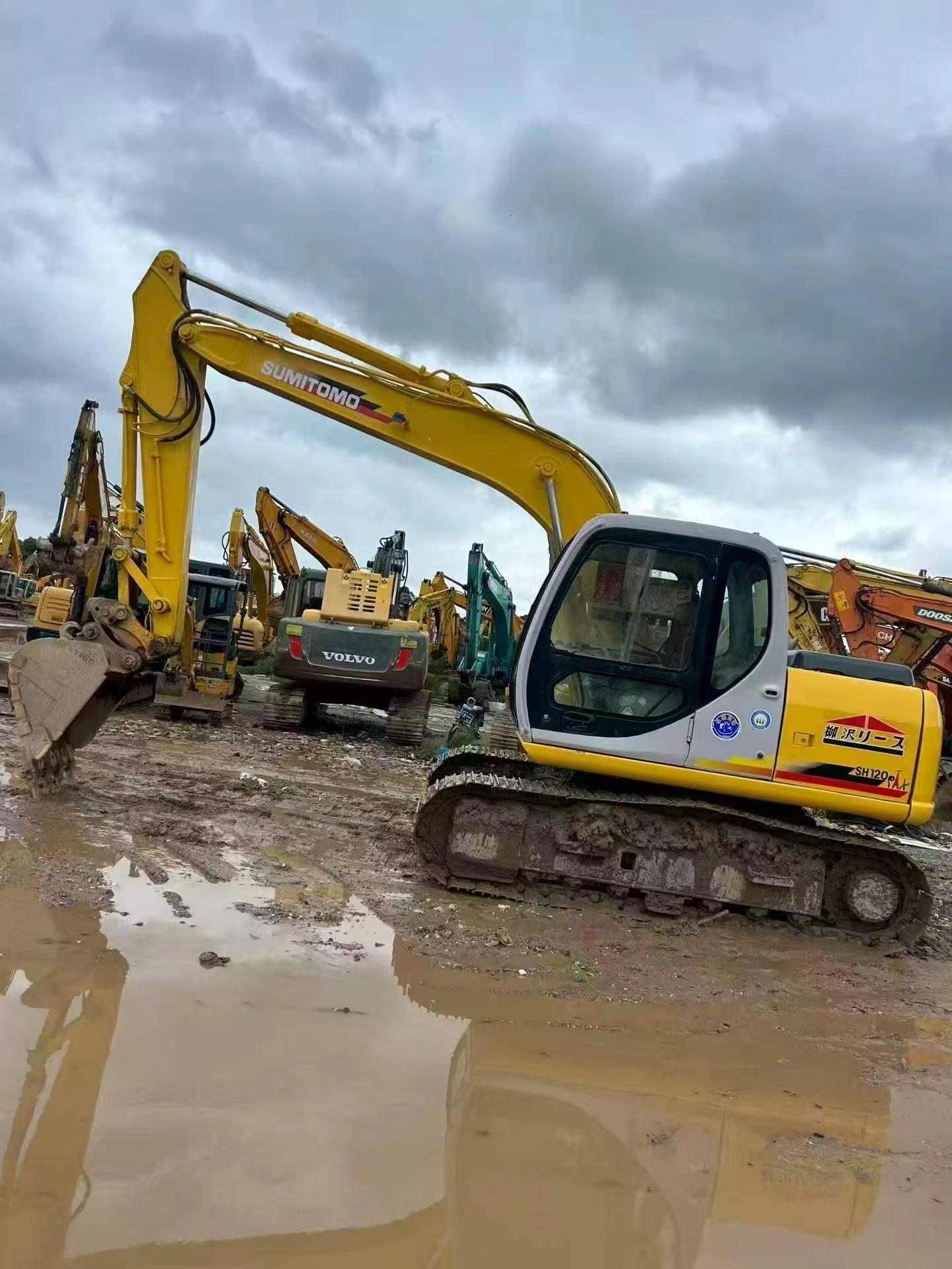 Buy Sumitomo SH120-3 Used Excavator / 2