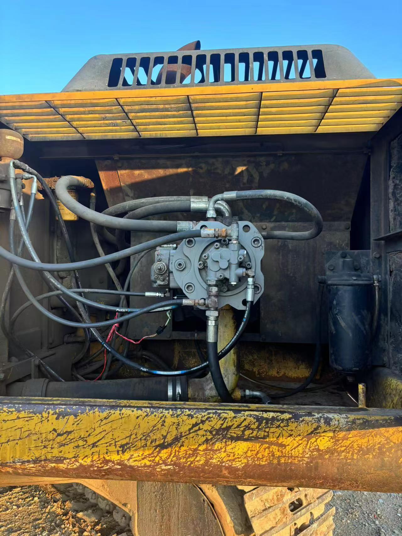 Buy Kato HD1430-7 Used Excavator / 7