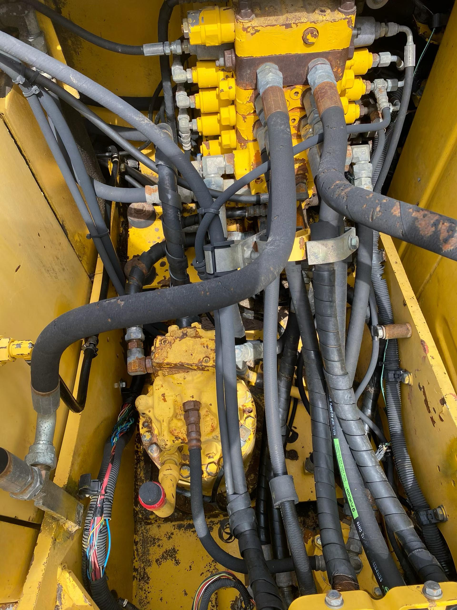 Buy Komatsu PC120-8 Used Excavator / 9