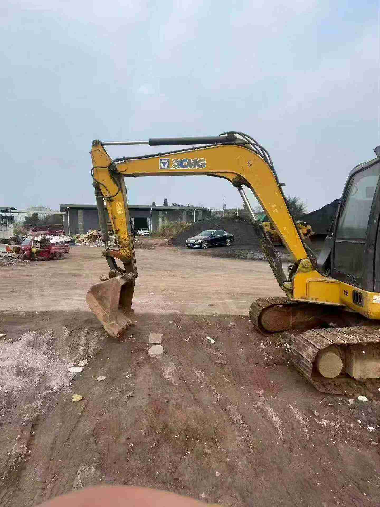 Buy XCMG LW60G Used Excavator / 4