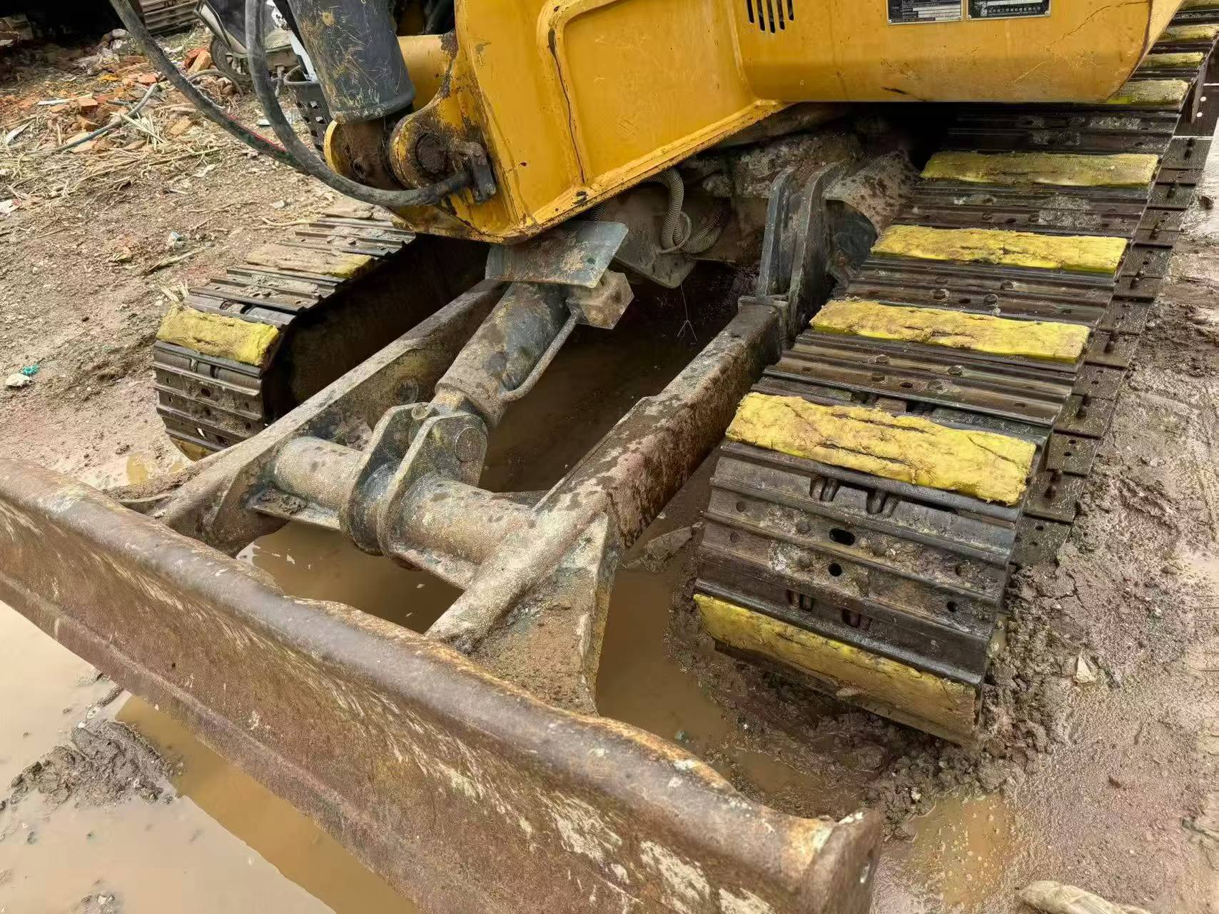 Buy XCMG XE60 Used Excavator / 9