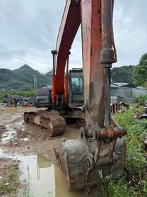 Buy Hitachi EX200-3 Used Excavator / 9 Buy Hitachi EX200-3 Used Excavator / 9
