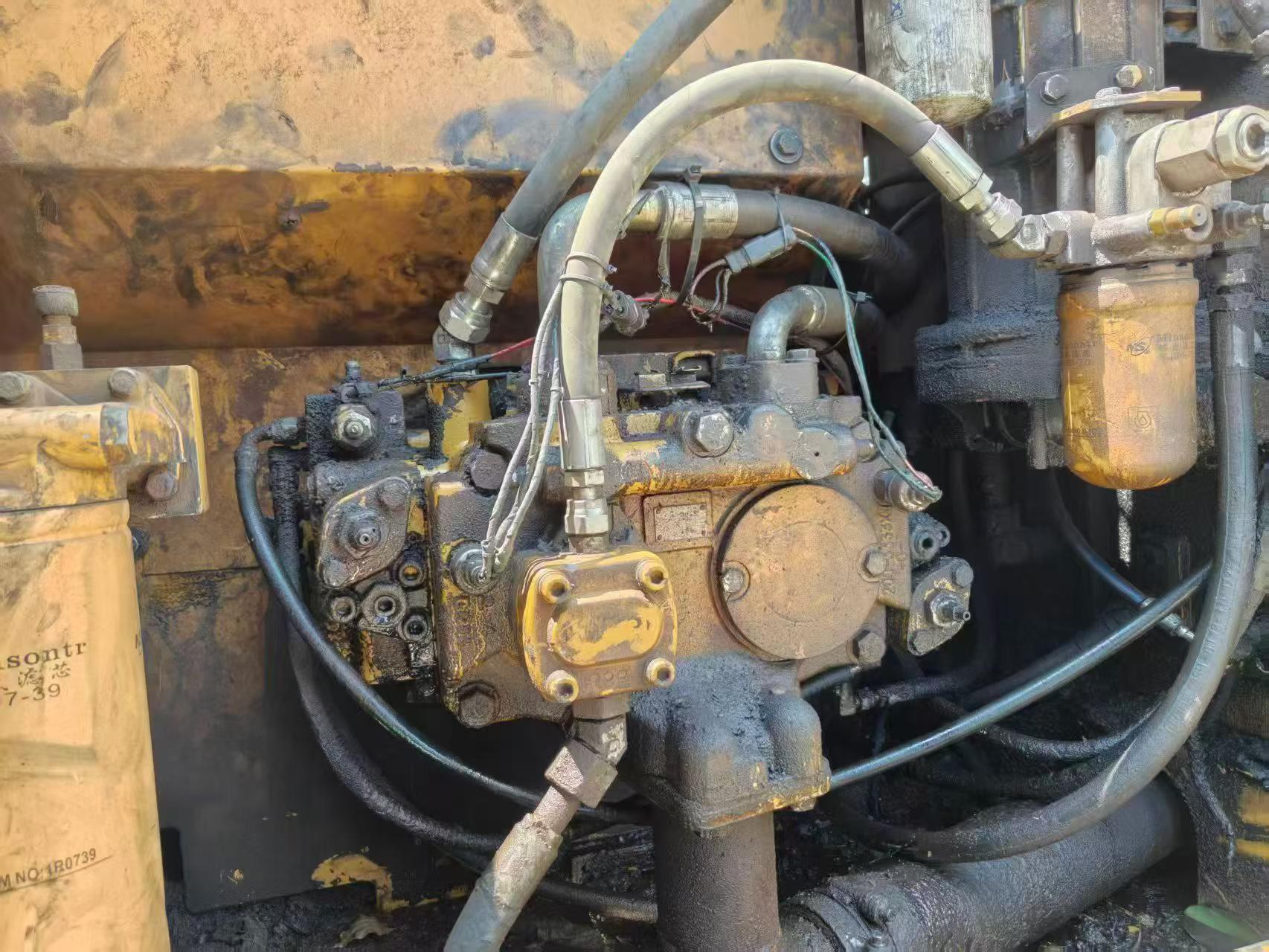 Buy Caterpillar 320D Used Excavator / 7