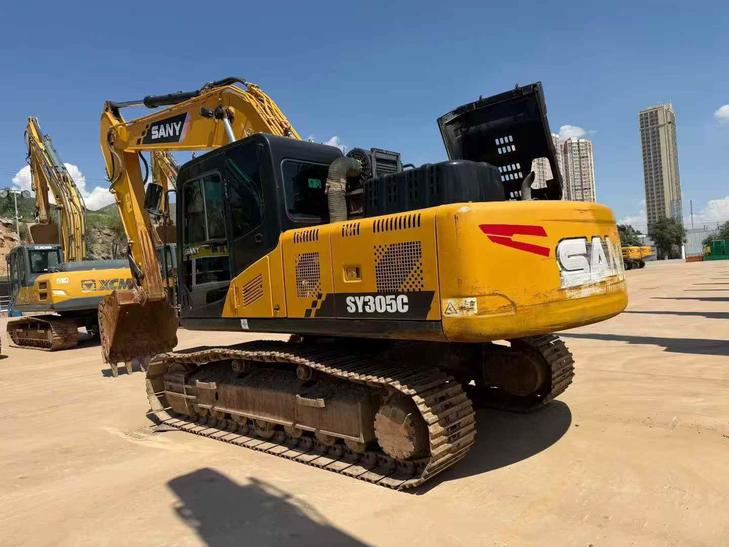 Buy Sany SY200C Used Excavator / 1