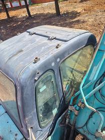 Buy Kobelco SK210 Used Excavator / 9 Buy Kobelco SK210 Used Excavator / 9
