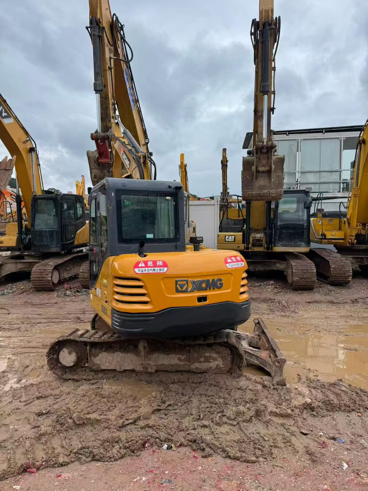 Buy XCMG LW60G Used Excavator / 9