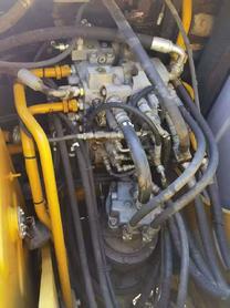 Buy Kato HD512 Used Excavator / 2 Buy Kato HD512 Used Excavator / 2