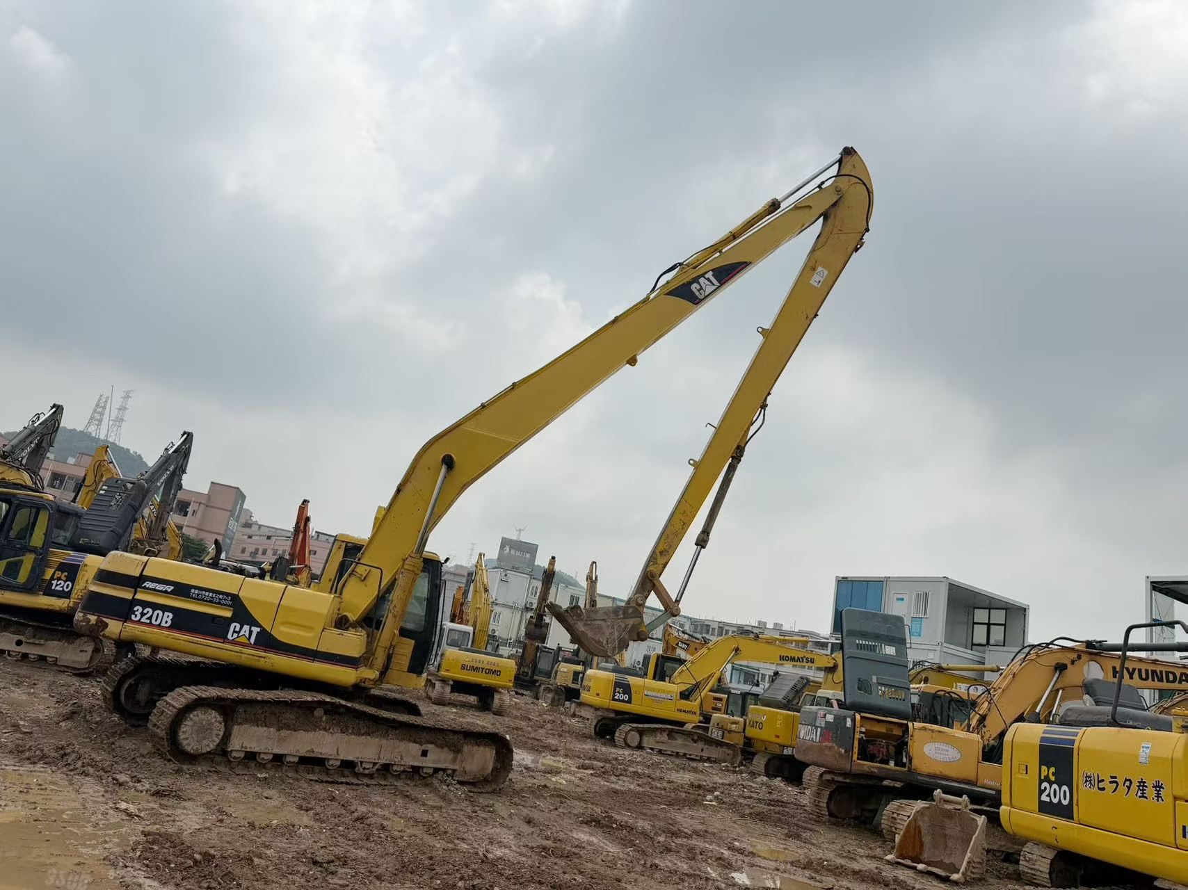 Buy Caterpillar 320A Used Excavator / 2