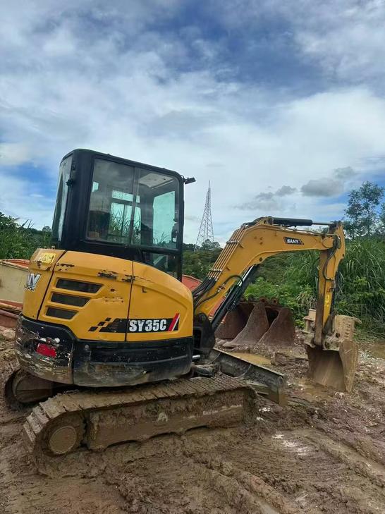 Buy Sany SY35C Used Excavator / 1