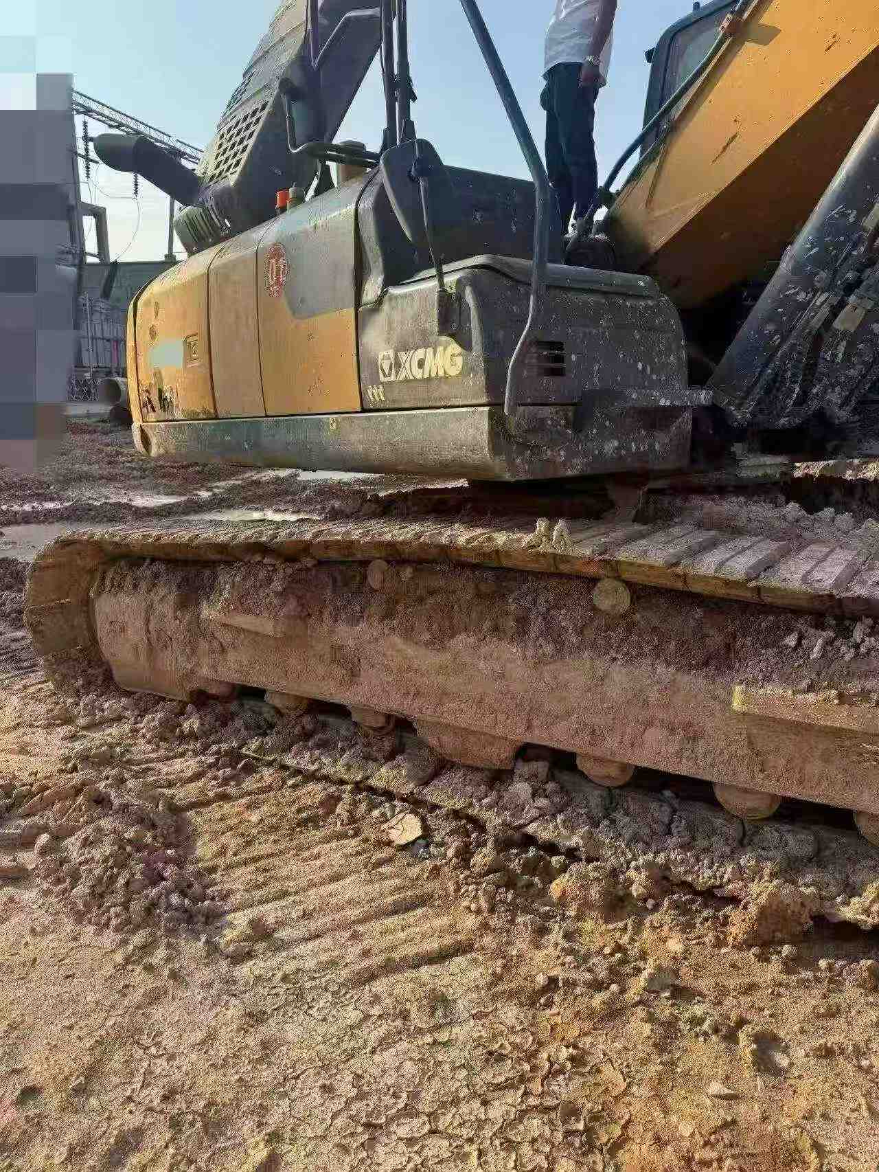 Buy XCMG XE200 Used Excavator / 2