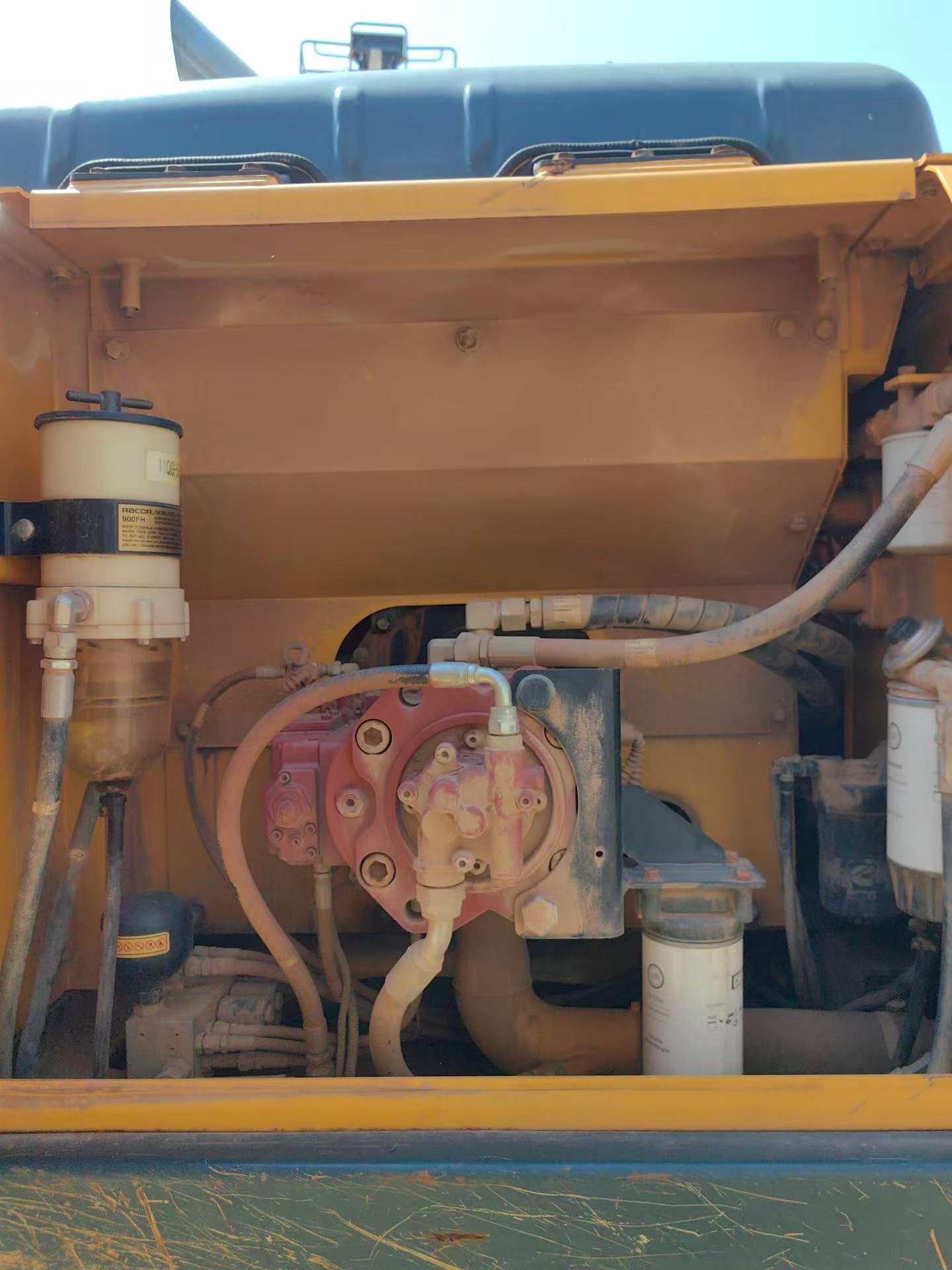 Buy Hyundai R215VS Used Excavator / 3