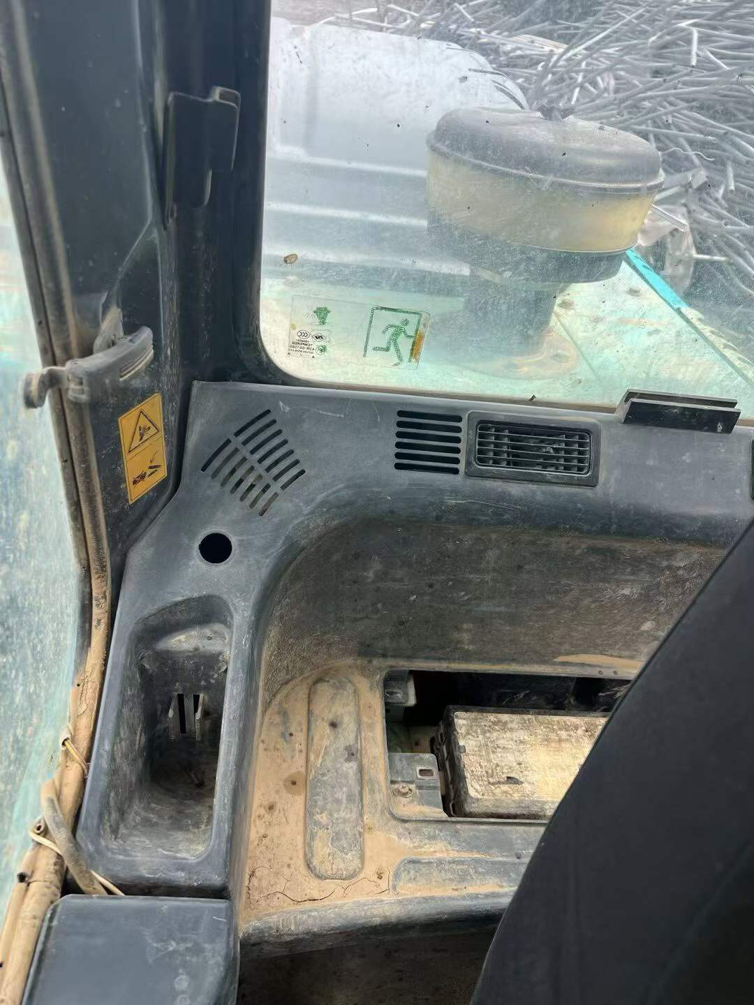 Buy Kobelco SK250 Used Excavator / 9