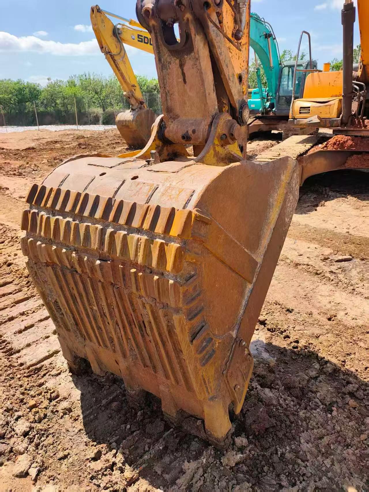 Buy Sany SY235C Used Excavator / 4