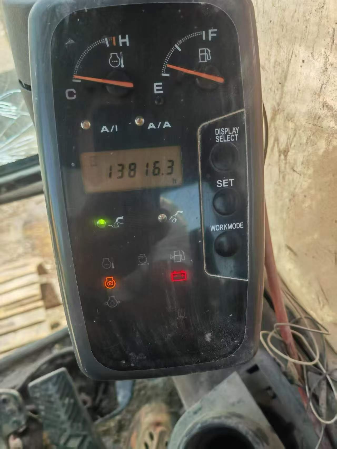 Buy Hitachi EX230 Used Excavator / 2