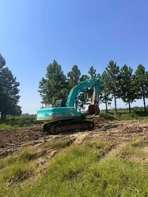 Buy Kobelco SK200 Used Excavator / 2 Buy Kobelco SK200 Used Excavator / 2