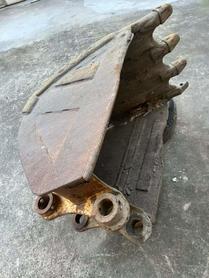 Buy Komatsu PC60 Used Excavator / 9 Buy Komatsu PC60 Used Excavator / 9