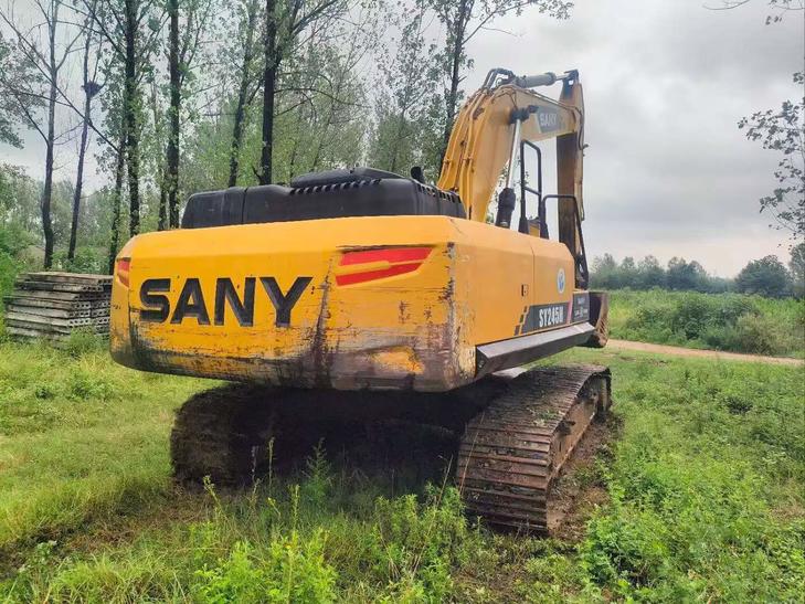 Buy Sany SY245H Used Excavator / 1