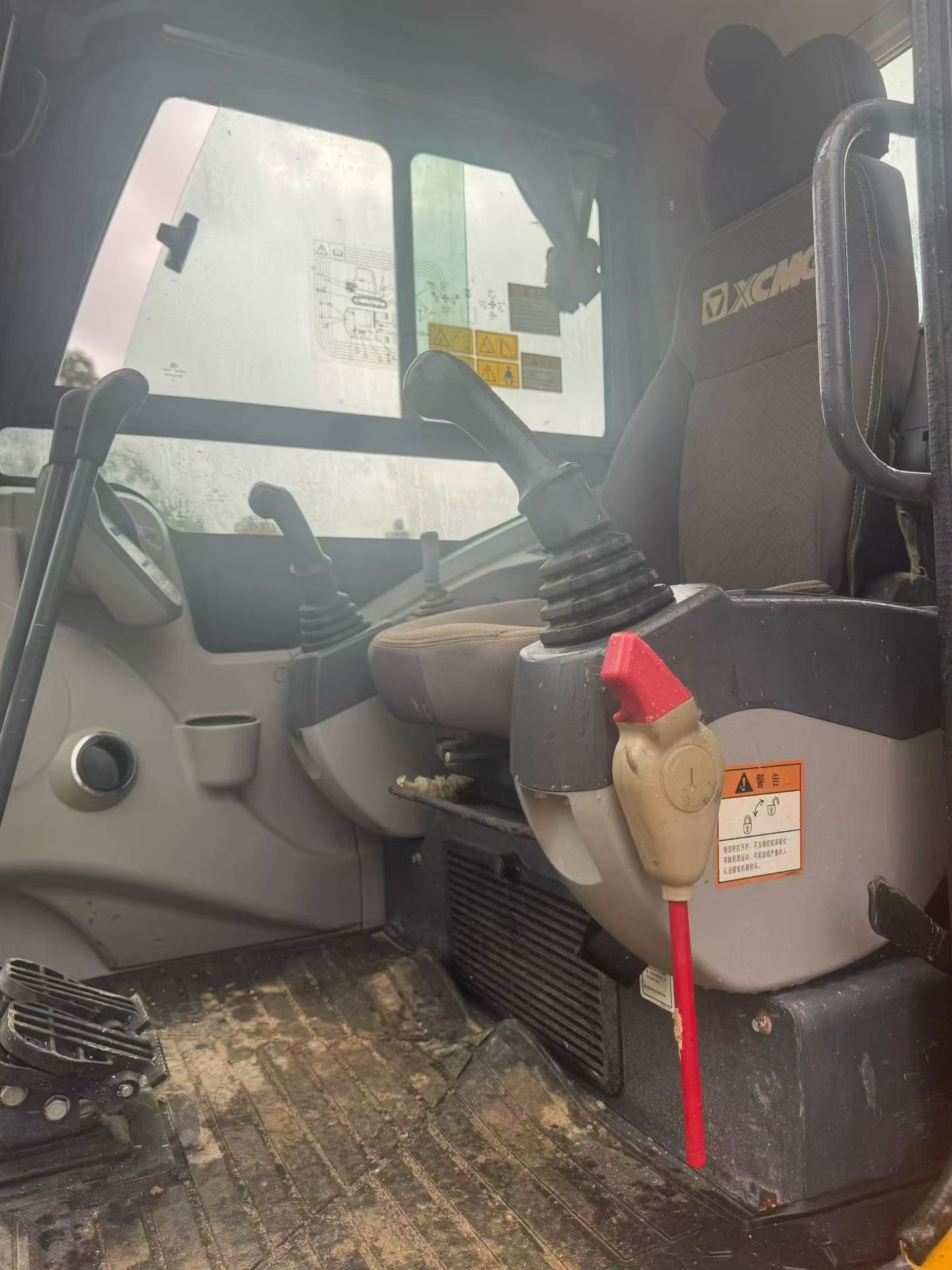 Buy XCMG XE60 Used Excavator / 3