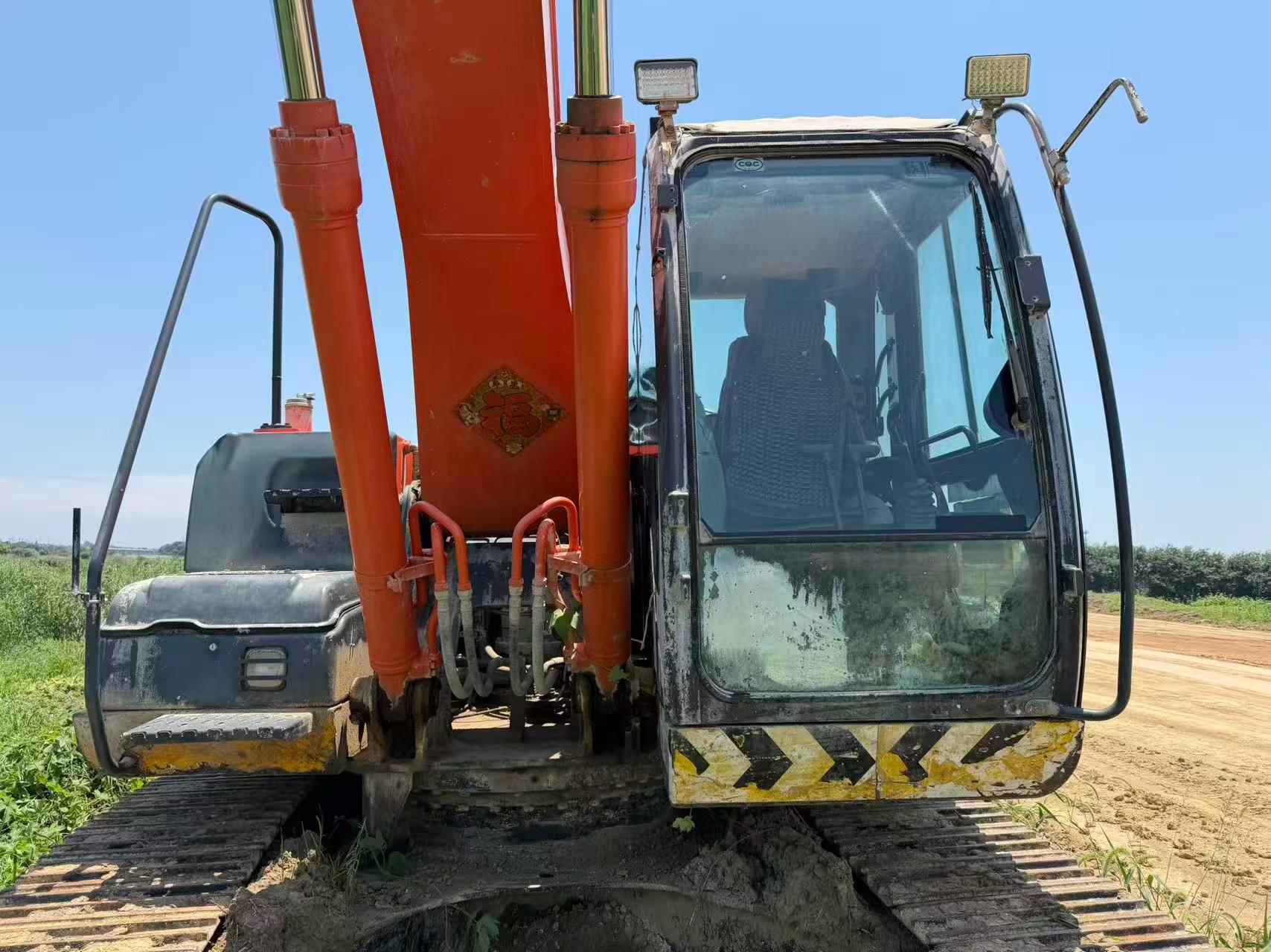 Buy Hitachi EX200 Used Excavator / 5