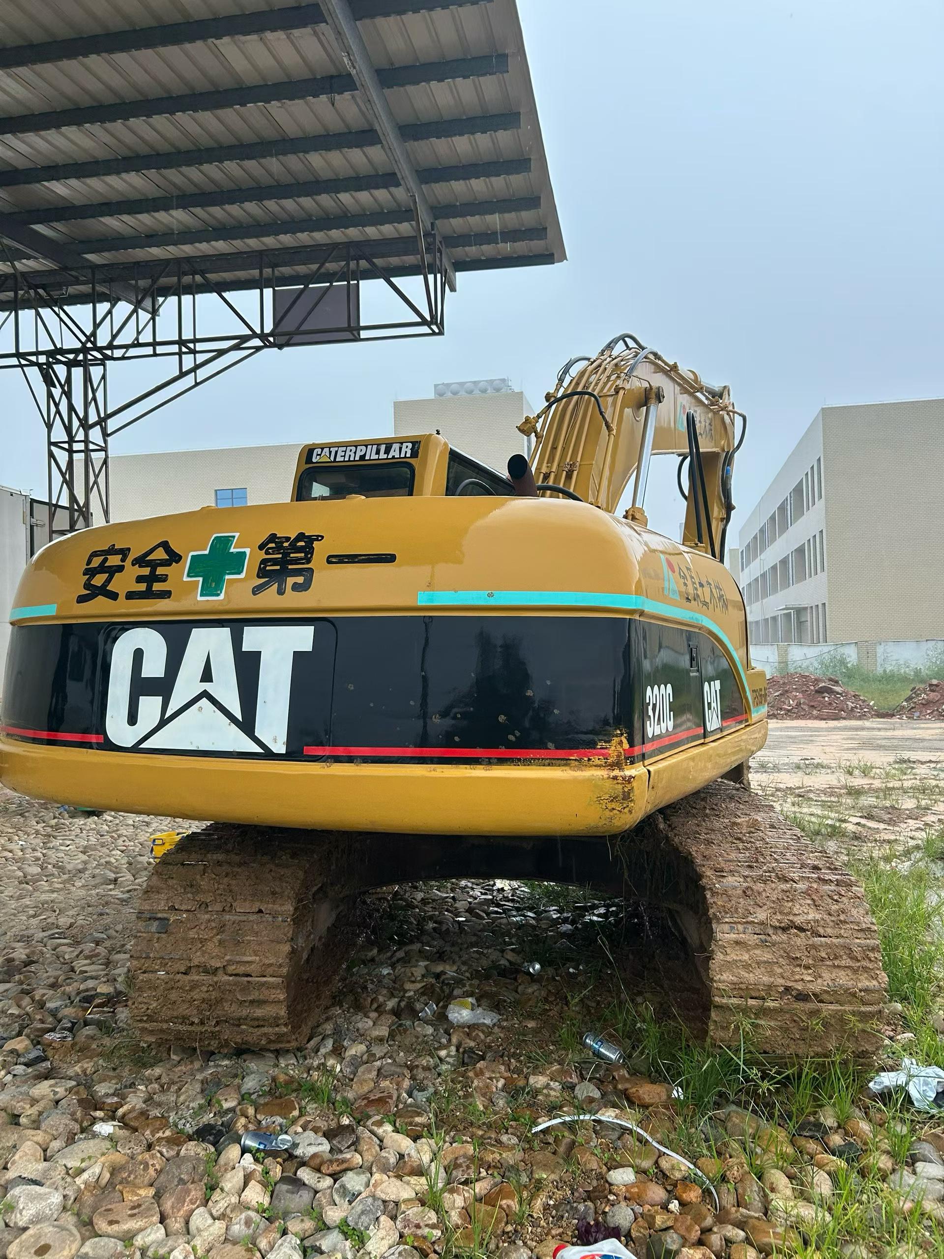Buy Caterpillar 320C Used Excavator / 2