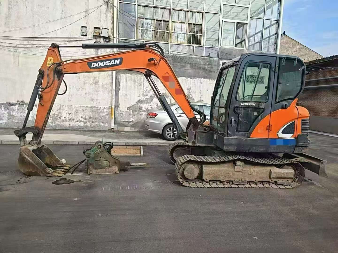 Buy Doosan DH55 Used Excavator / 3
