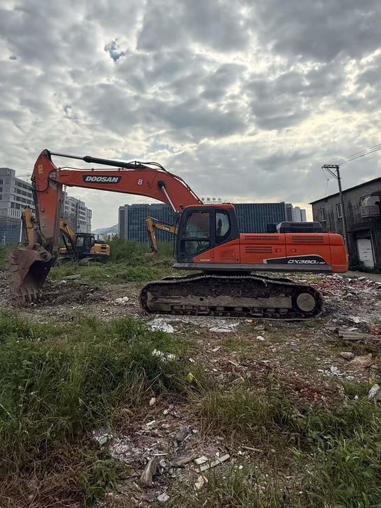 Buy Doosan DX380LC-5 Used Excavator / 1