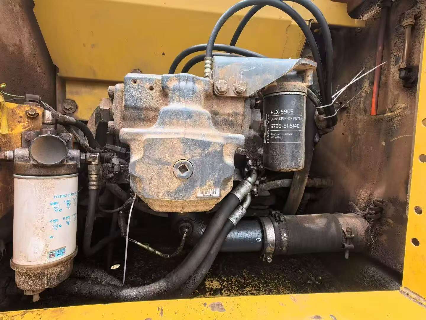 Buy Komatsu PC200-8 Used Excavator / 9