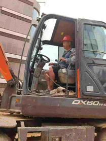 Buy Doosan DH60 Used Excavator / 8 Buy Doosan DH60 Used Excavator / 8
