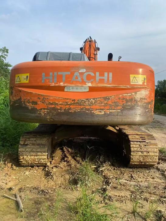 Buy Hitachi ZX260-3G Used Excavator / 1