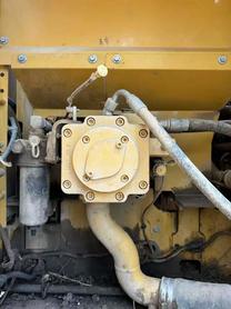Buy Caterpillar 323 Used Excavator / 9 Buy Caterpillar 323 Used Excavator / 9