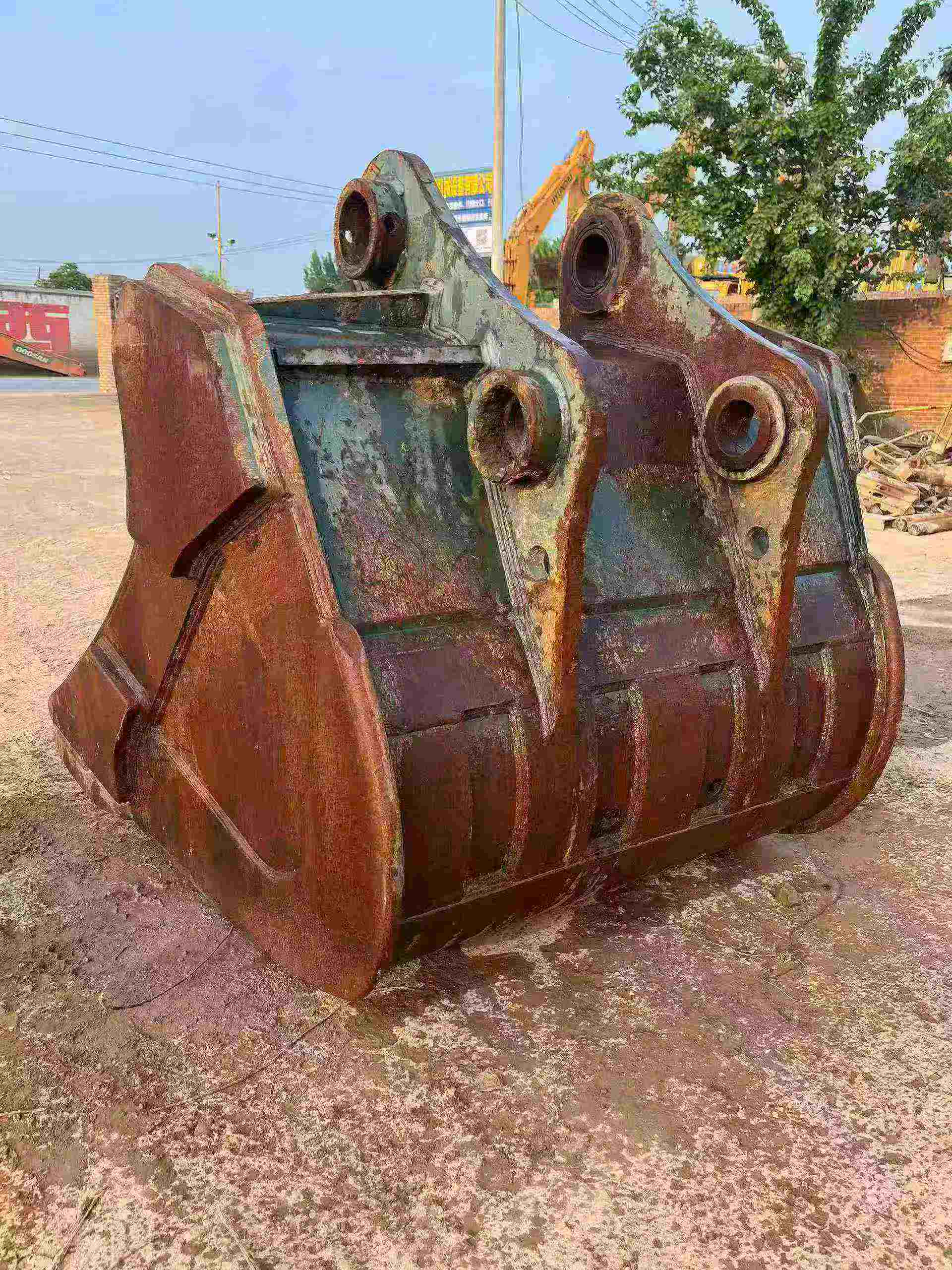 Buy XCMG XE380K Used Excavator / 2