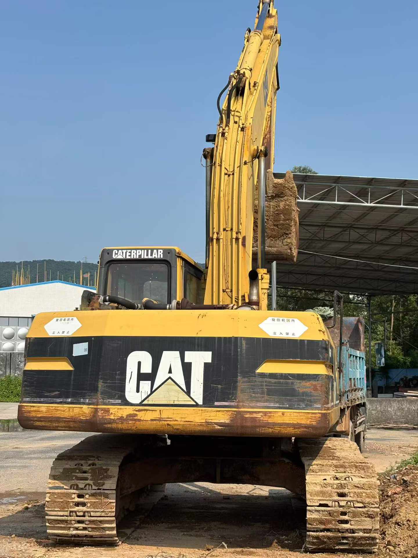 Buy Caterpillar 320A Used Excavator / 2