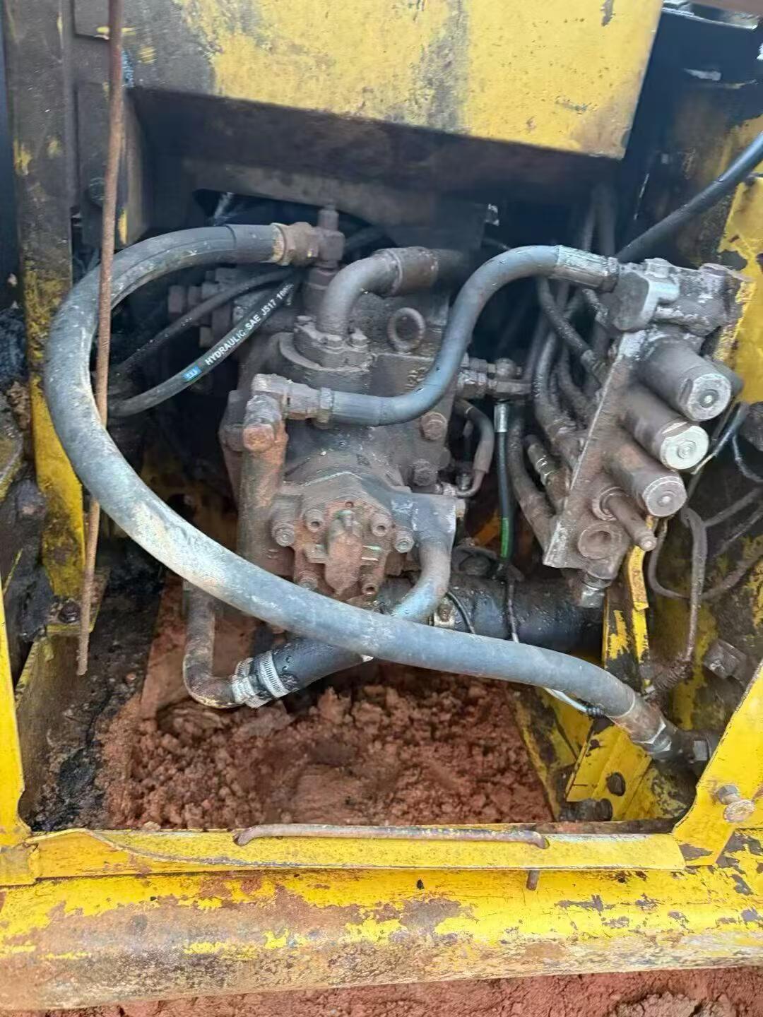 Buy Komatsu PC120-6 Used Excavator / 8