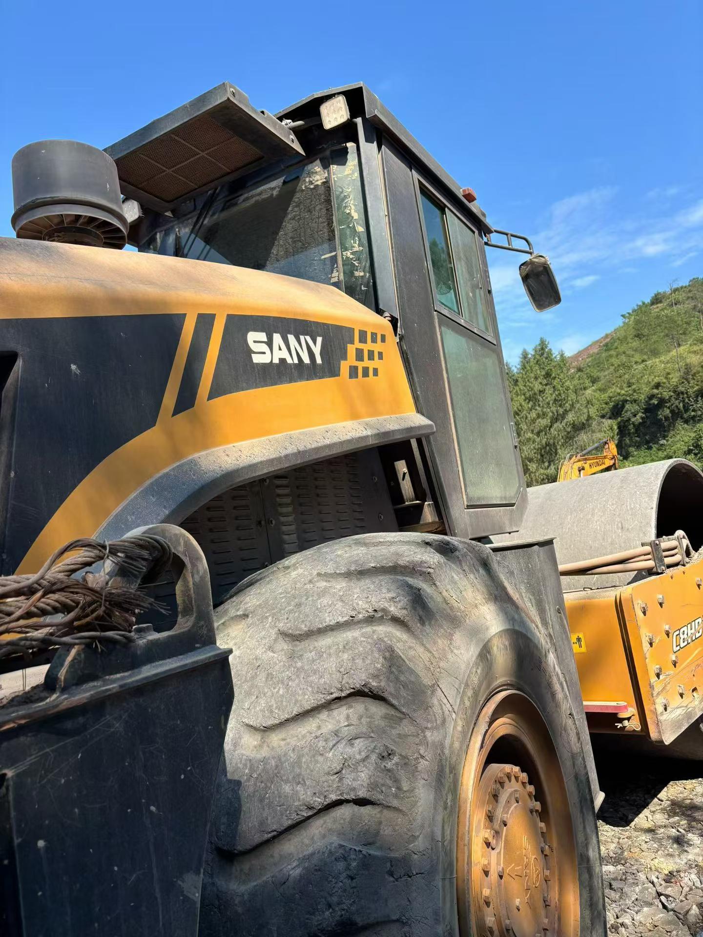 Buy Sany SY26U Used Excavator / 2