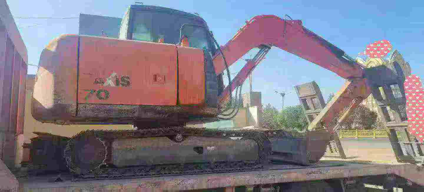 Buy Hitachi EX60-5 Used Excavator / 2