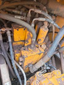 Buy Hyundai R215-7C Used Excavator / 5 Buy Hyundai R215-7C Used Excavator / 5